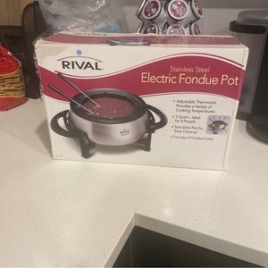 Electric fondue pot